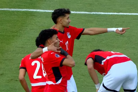 يقرب البرونزية.. منتخب مصر للشباب يفاجئ نيجيريا بهدف مبكر (فيديو)